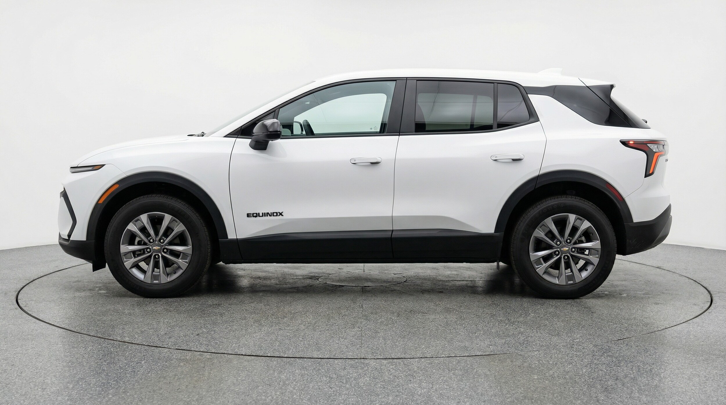 Thumbnail: 2025 Chevrolet Equinox - 4