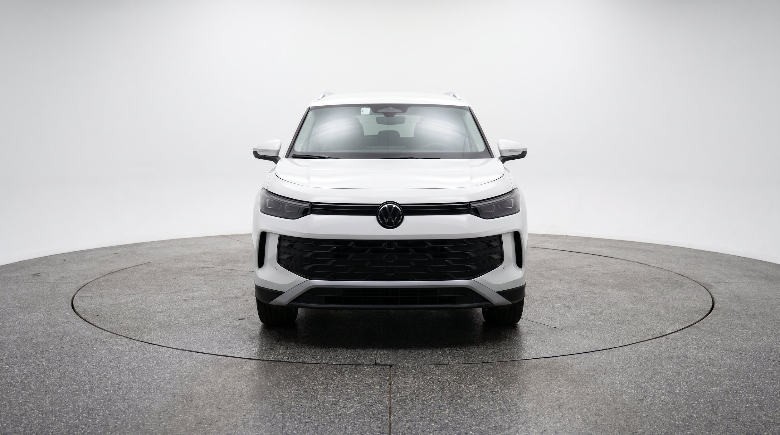 Thumbnail: 2026 Volkswagen Tiguan - 2