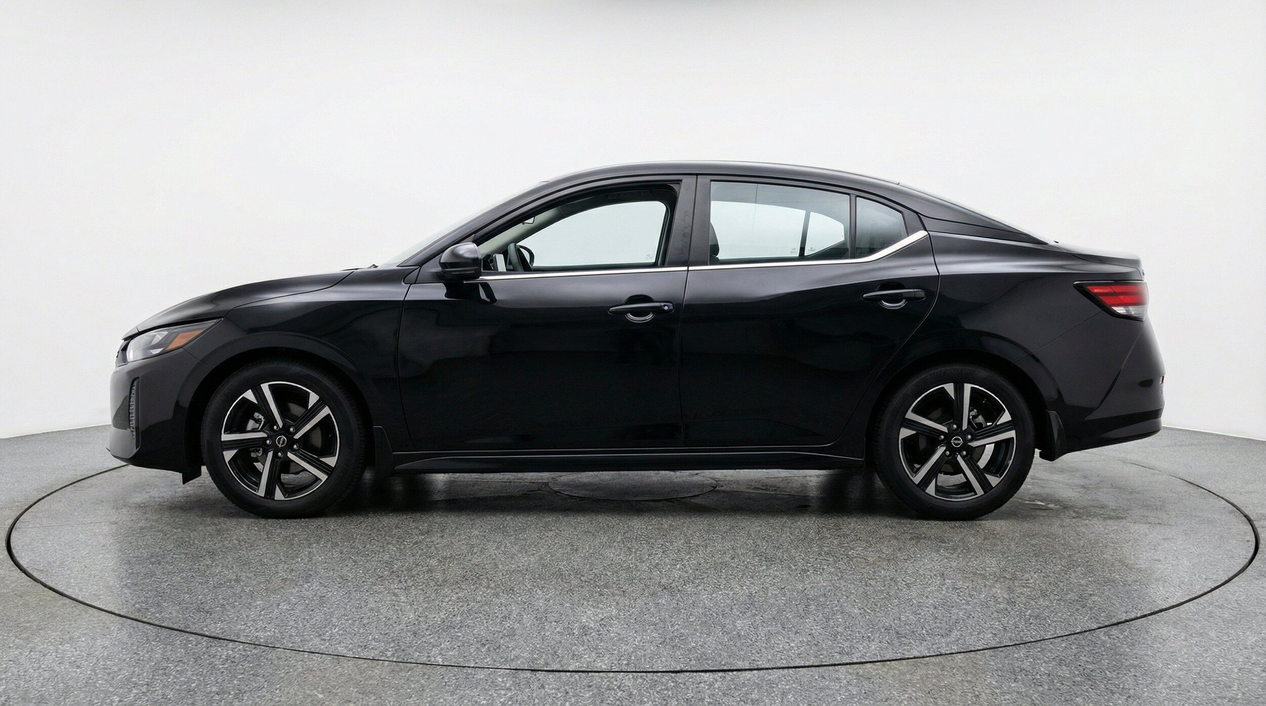 Thumbnail: 2025 Nissan Sentra - 5