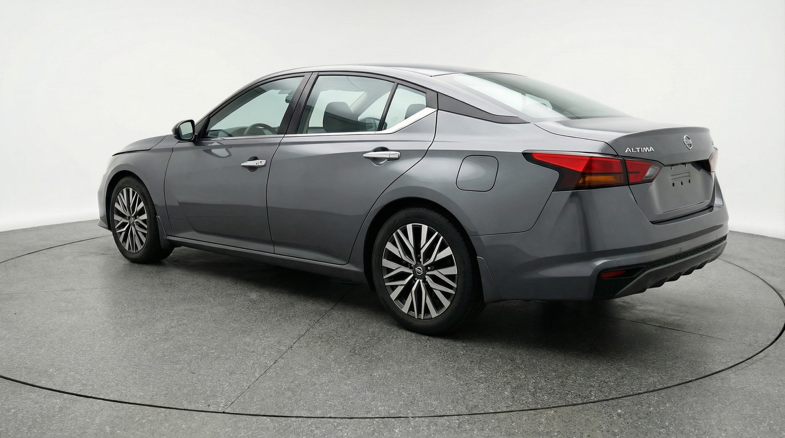 Thumbnail: 2025 Nissan Altima - 5