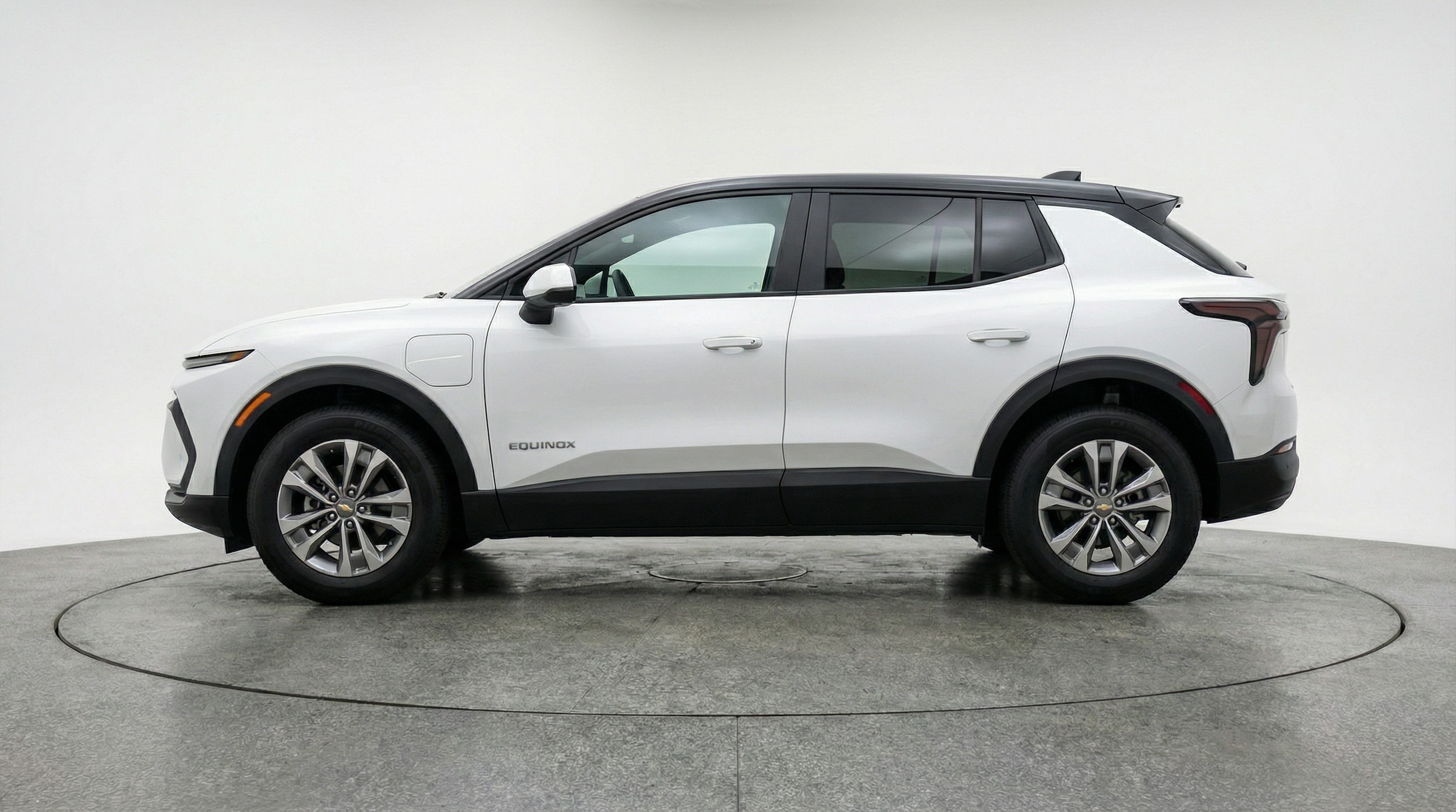 Thumbnail: 2025 Chevrolet Equinox - 4