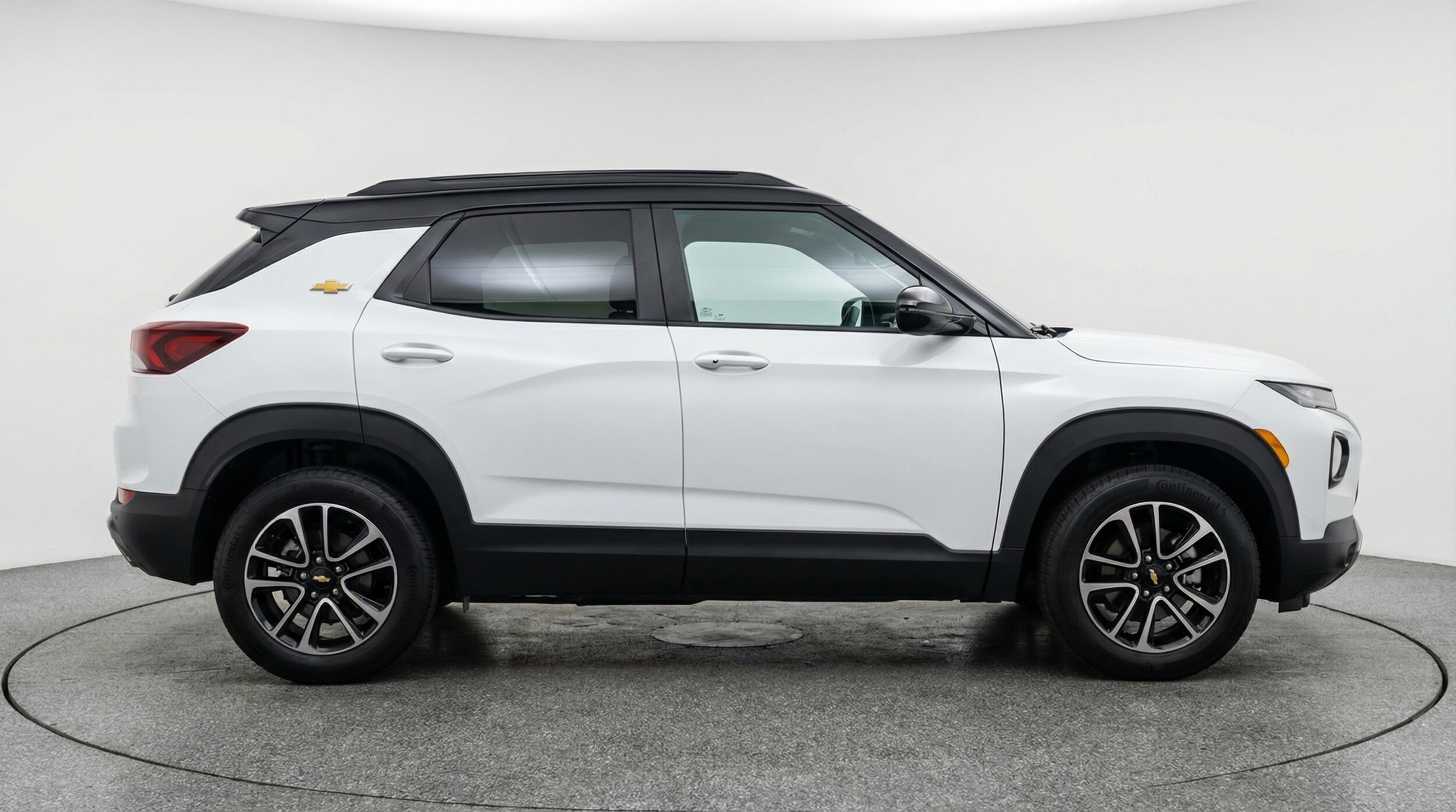 Thumbnail: 2025 Chevrolet TrailBlazer - 8