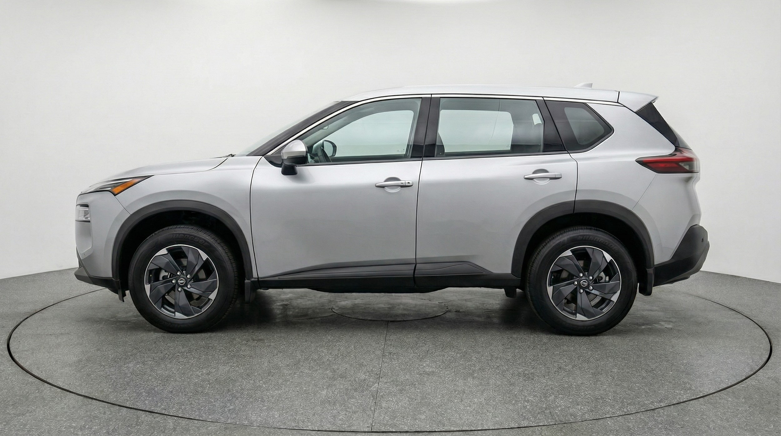 Thumbnail: 2025 Nissan Rogue - 4