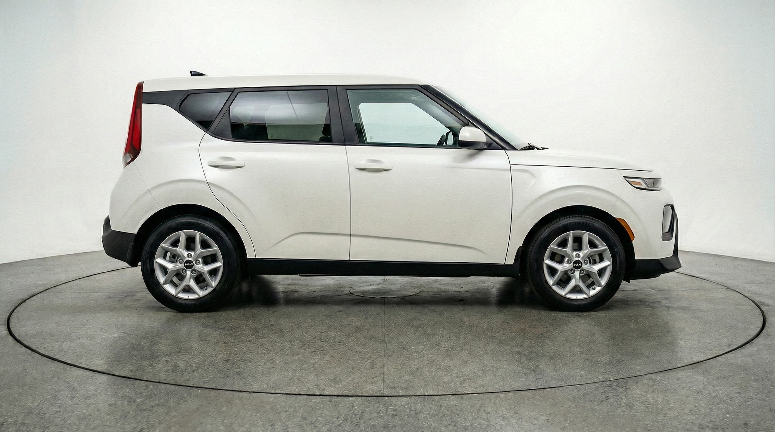 Thumbnail: 2025 Kia Soul - 8