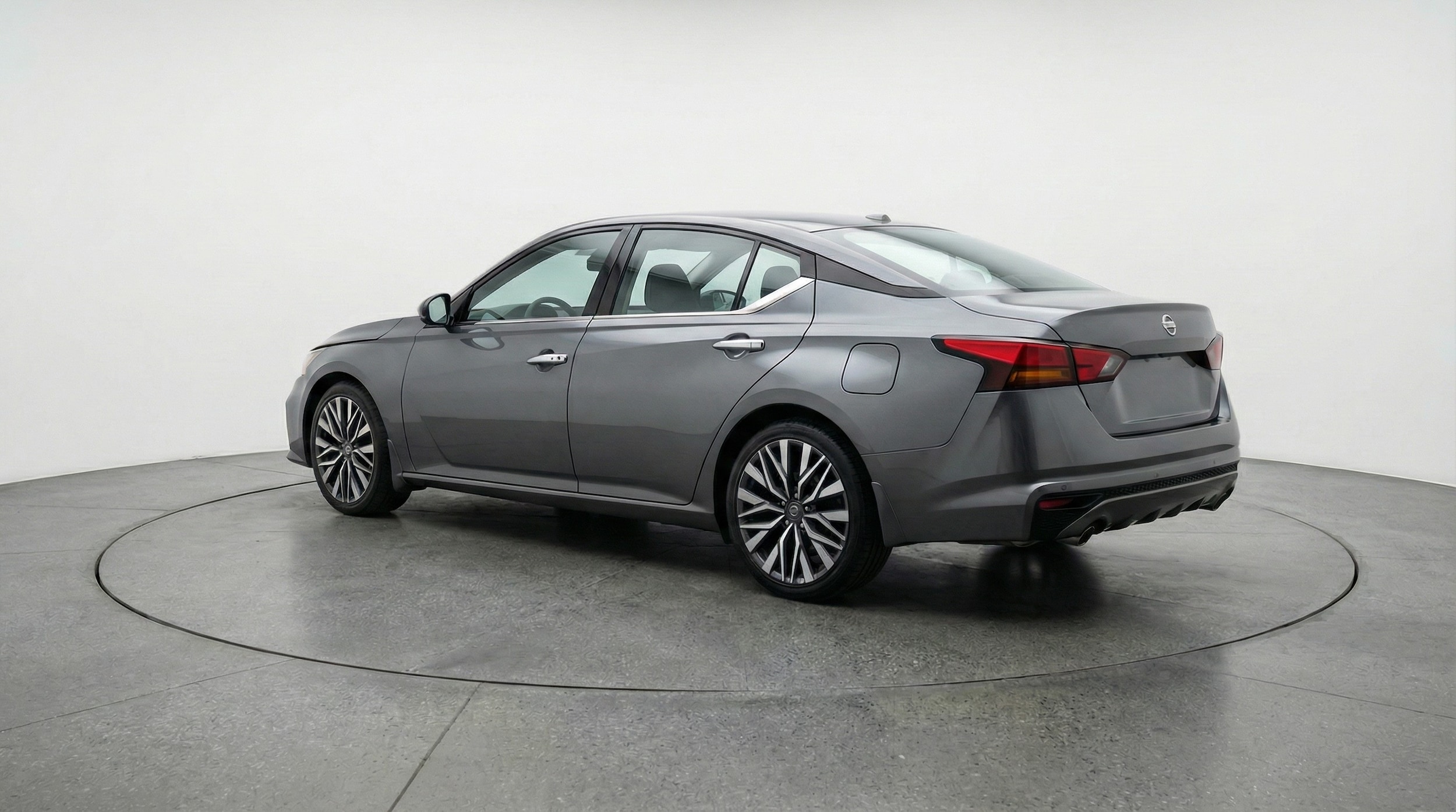 Thumbnail: 2025 Nissan Altima - 5