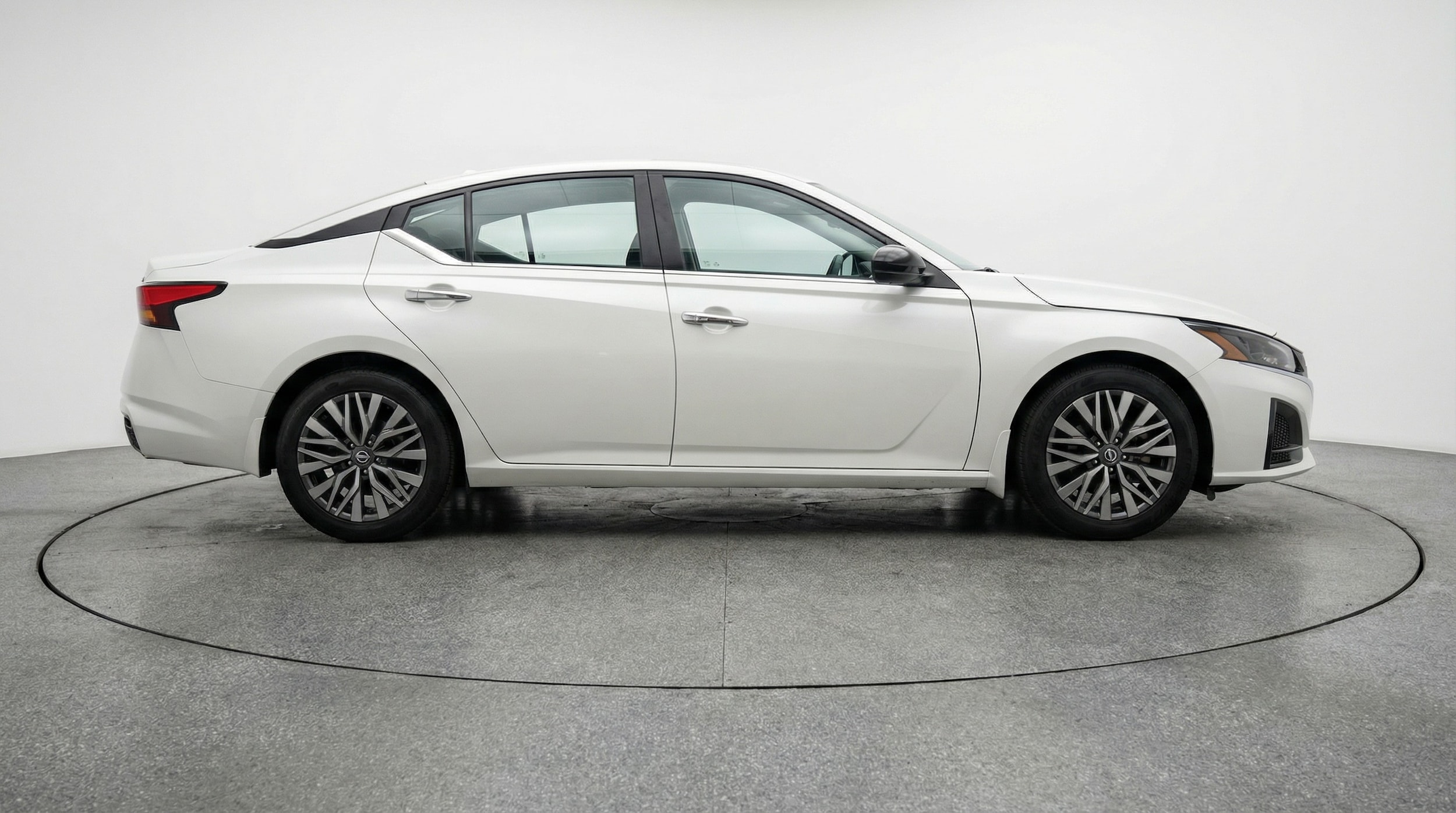 Thumbnail: 2025 Nissan Altima - 8