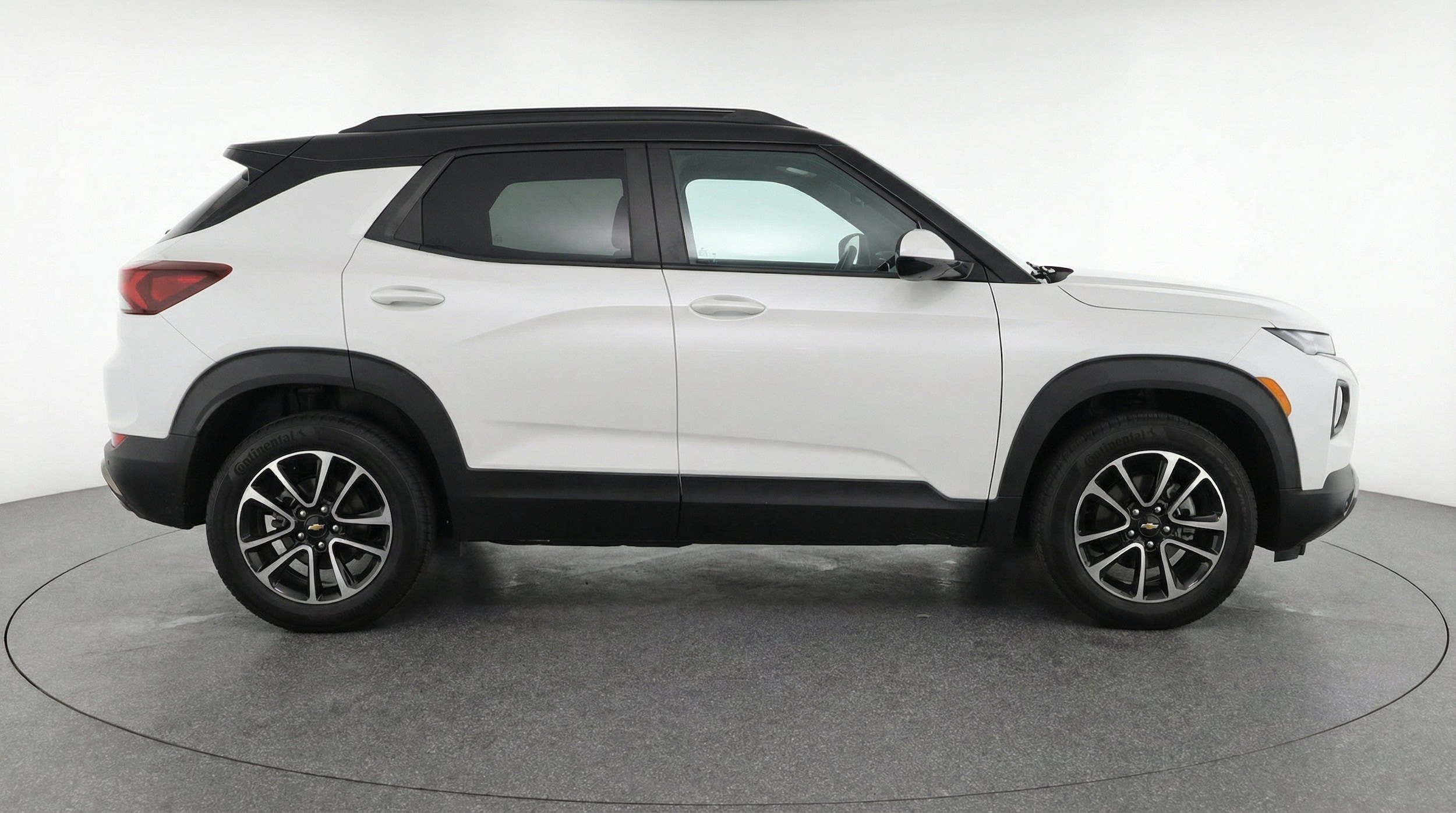 Thumbnail: 2025 Chevrolet TrailBlazer - 11
