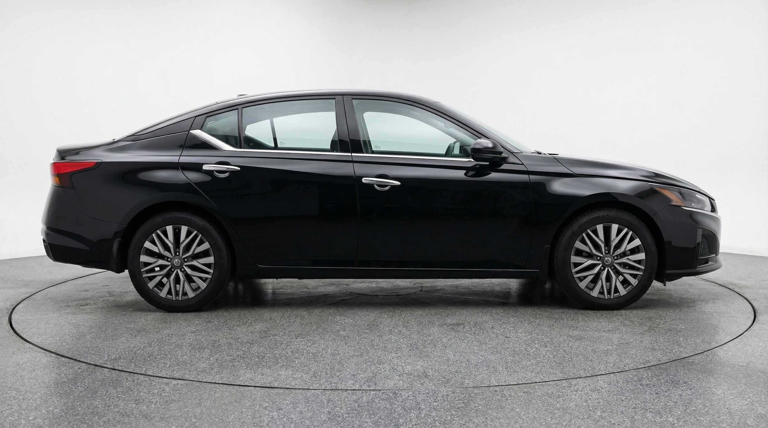 Thumbnail: 2025 Nissan Altima - 8