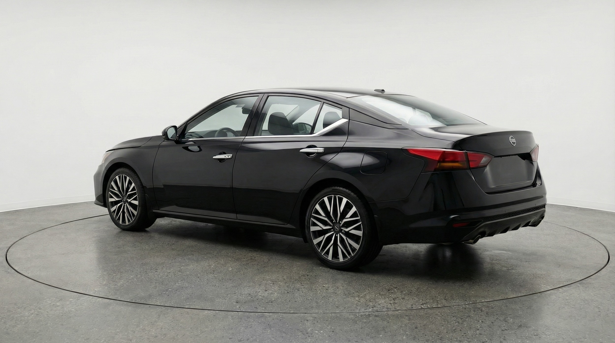 Thumbnail: 2025 Nissan Altima - 5