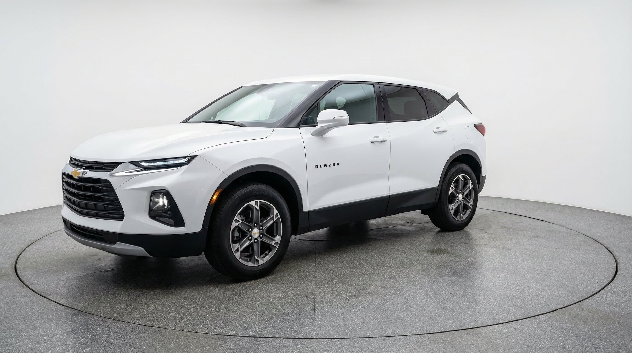 Thumbnail: 2025 Chevrolet Blazer - 3