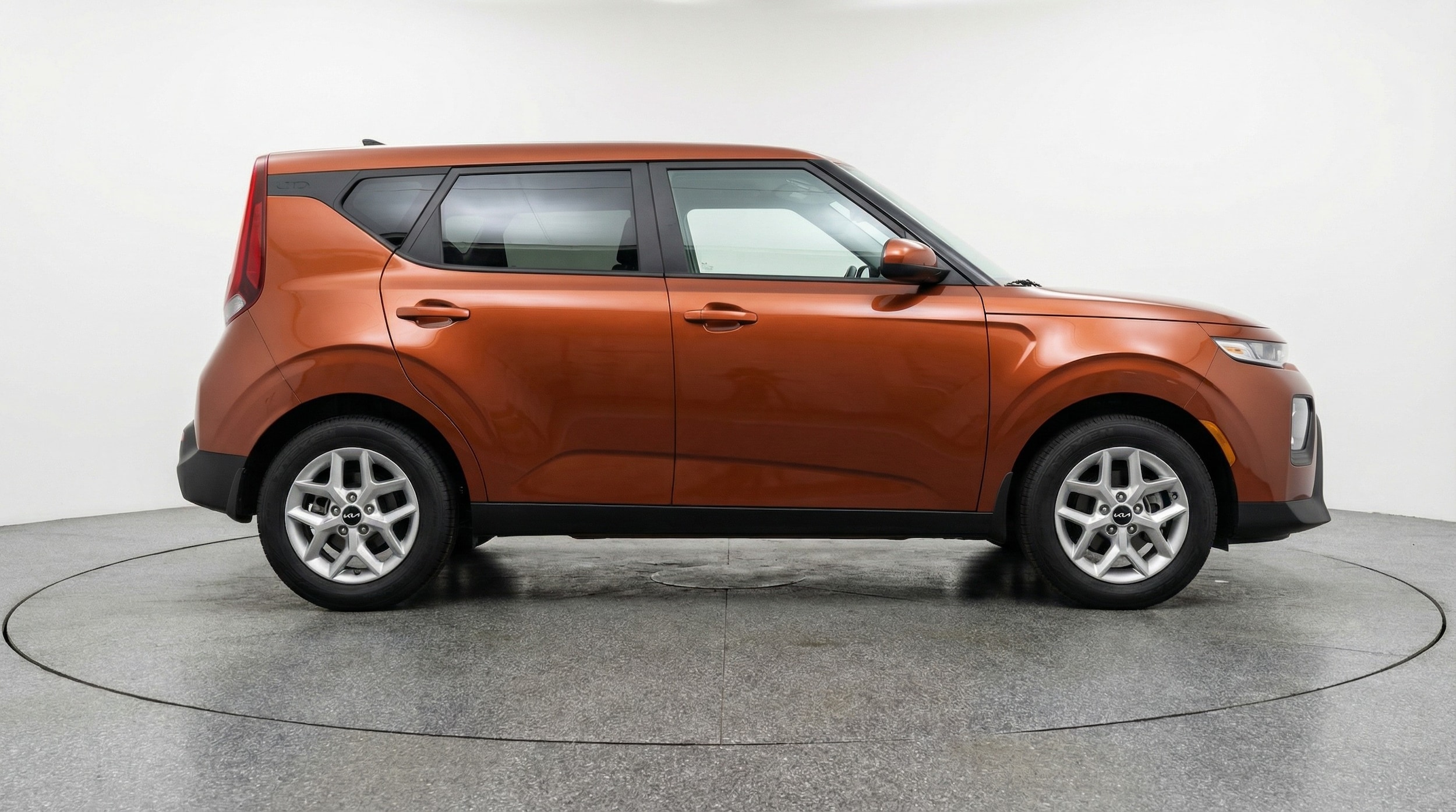 Thumbnail: 2025 Kia Soul - 8