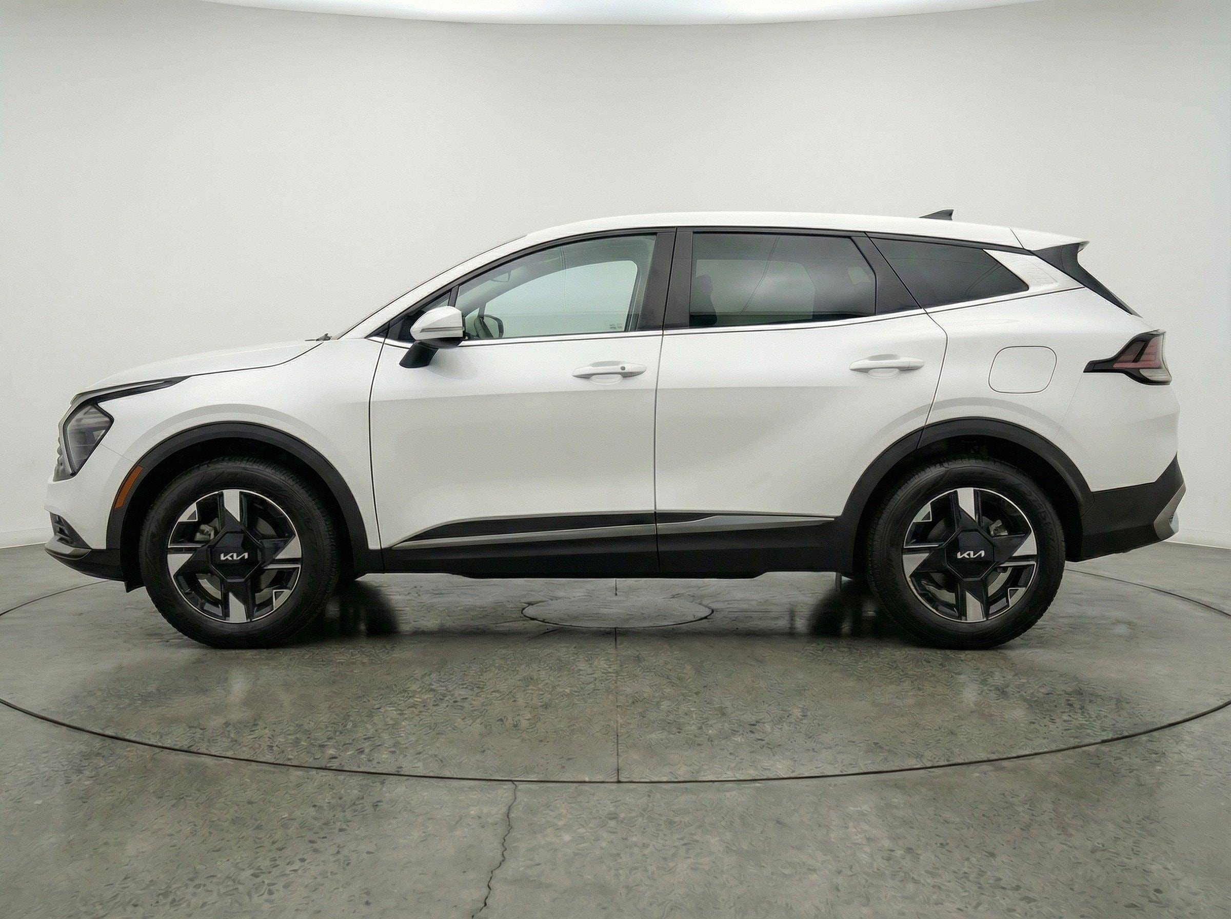 Thumbnail: 2026 Kia Sportage - 5