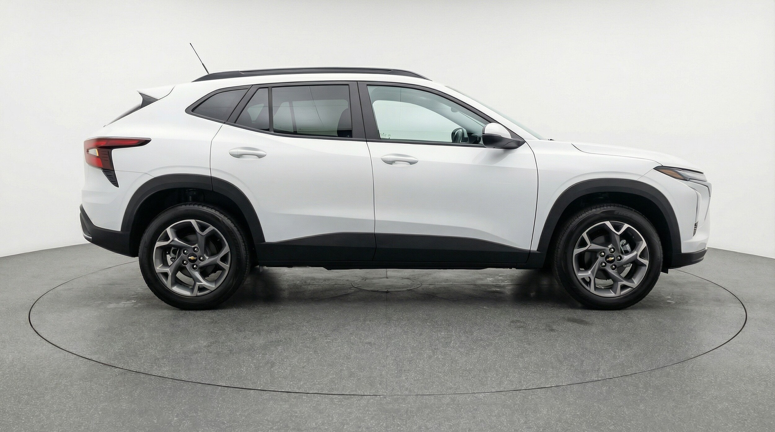 Thumbnail: 2025 Chevrolet Trax - 8