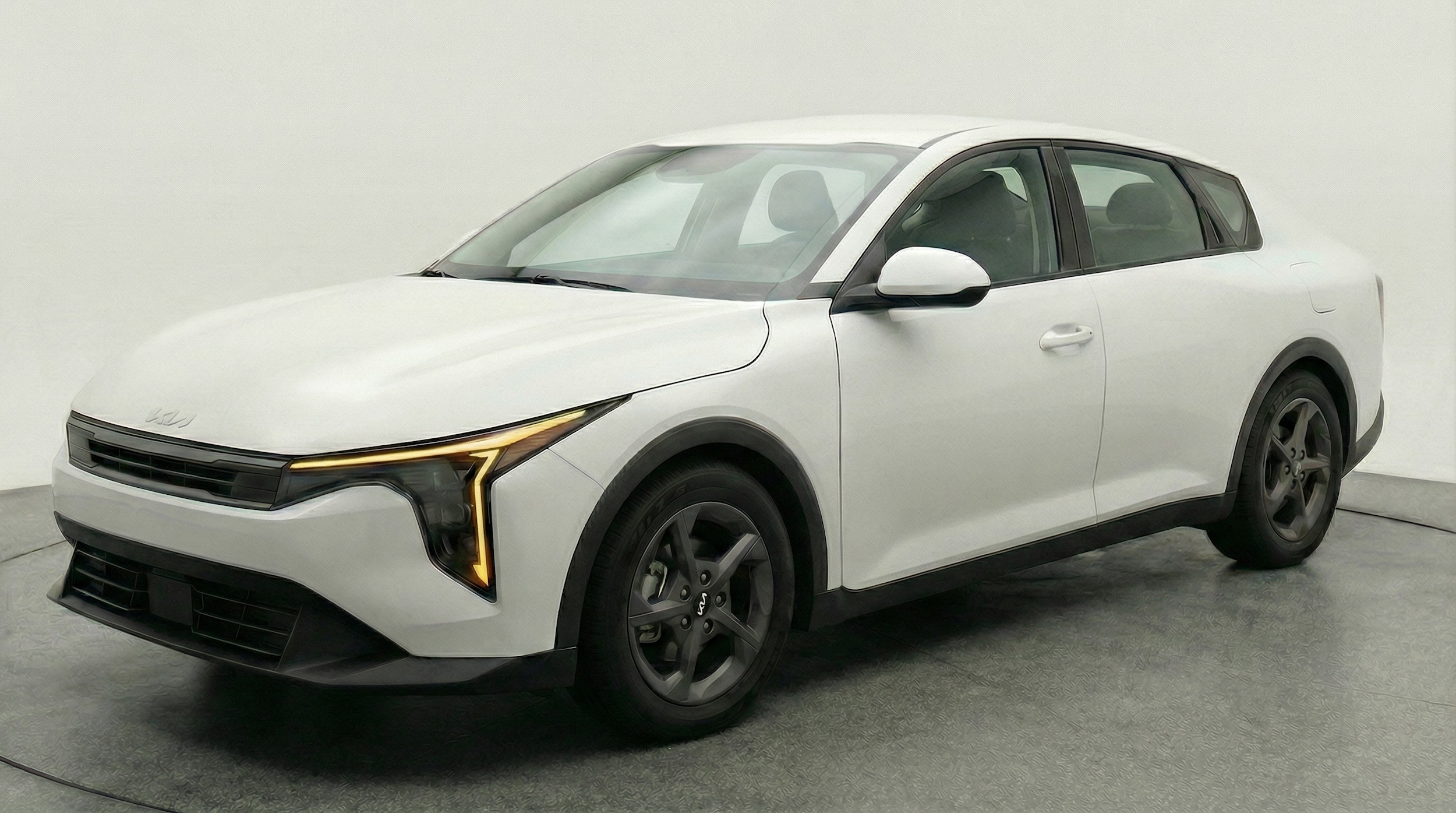 Thumbnail: 2025 Kia K4 - 3