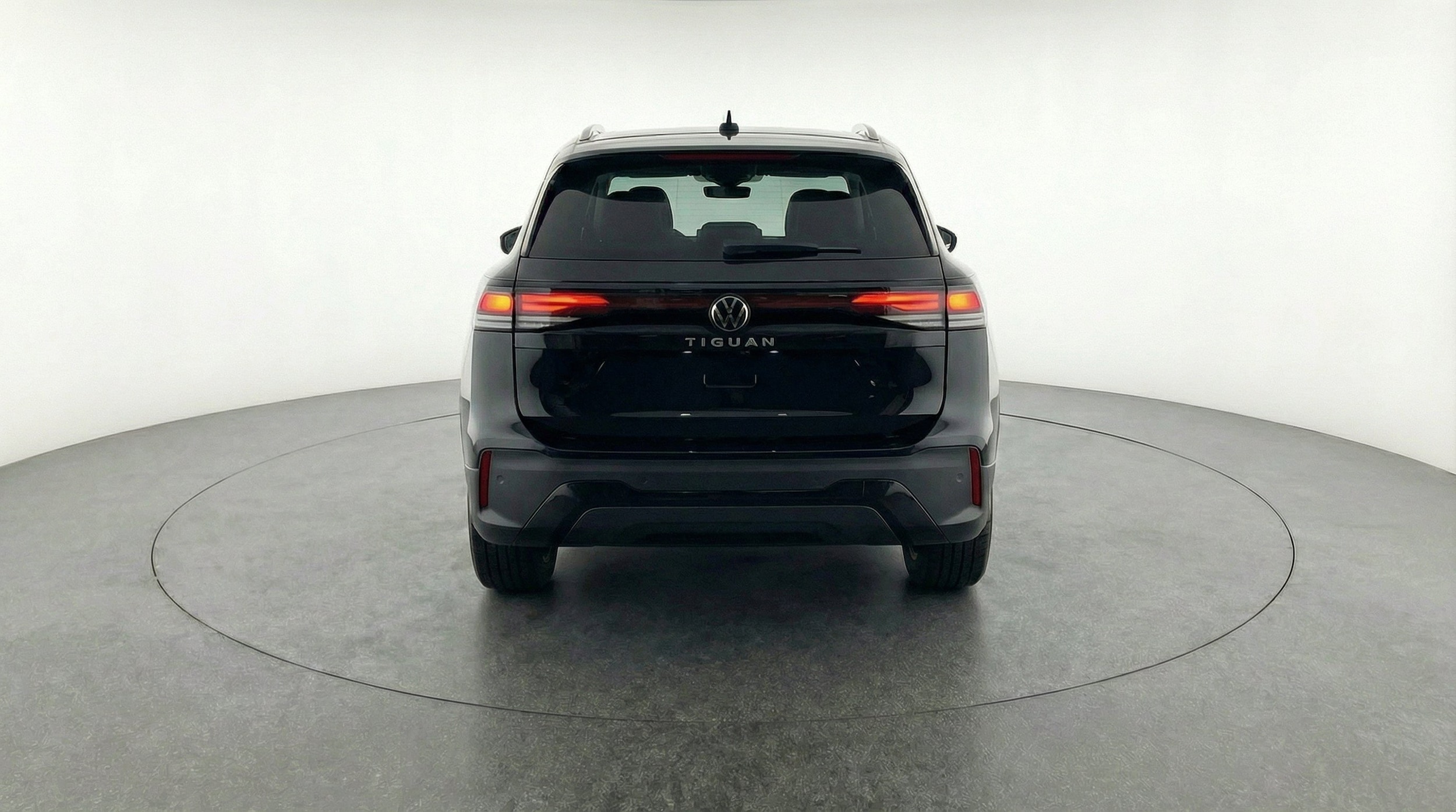 Thumbnail: 2026 Volkswagen Tiguan - 7