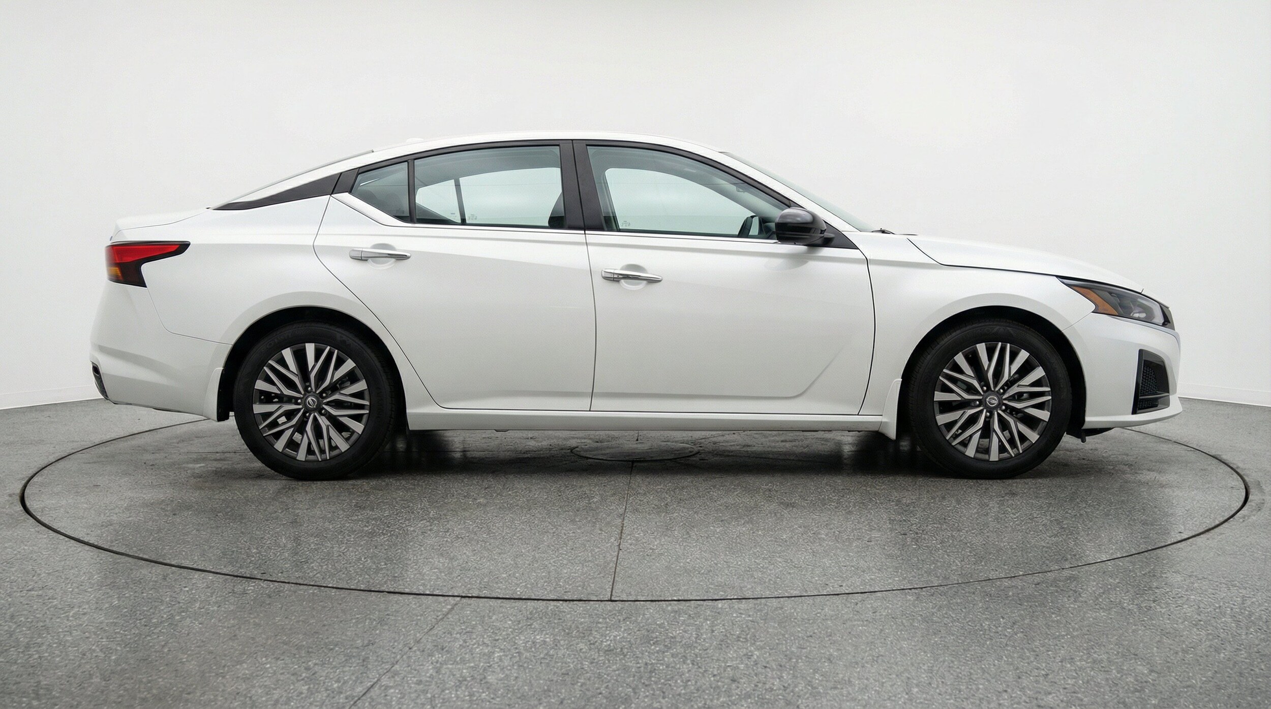 Thumbnail: 2025 Nissan Altima - 11