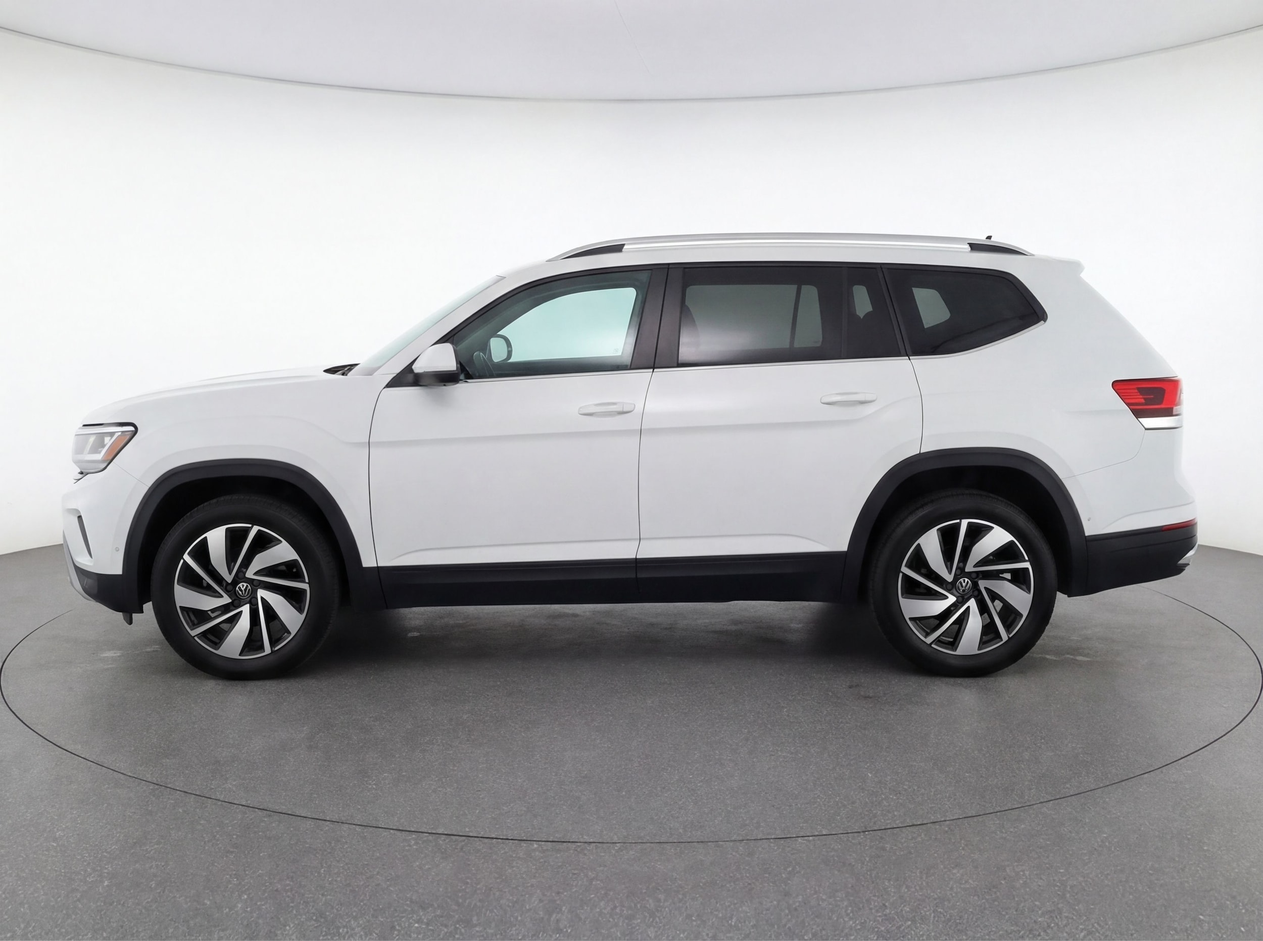 Thumbnail: 2024 Volkswagen Atlas - 4