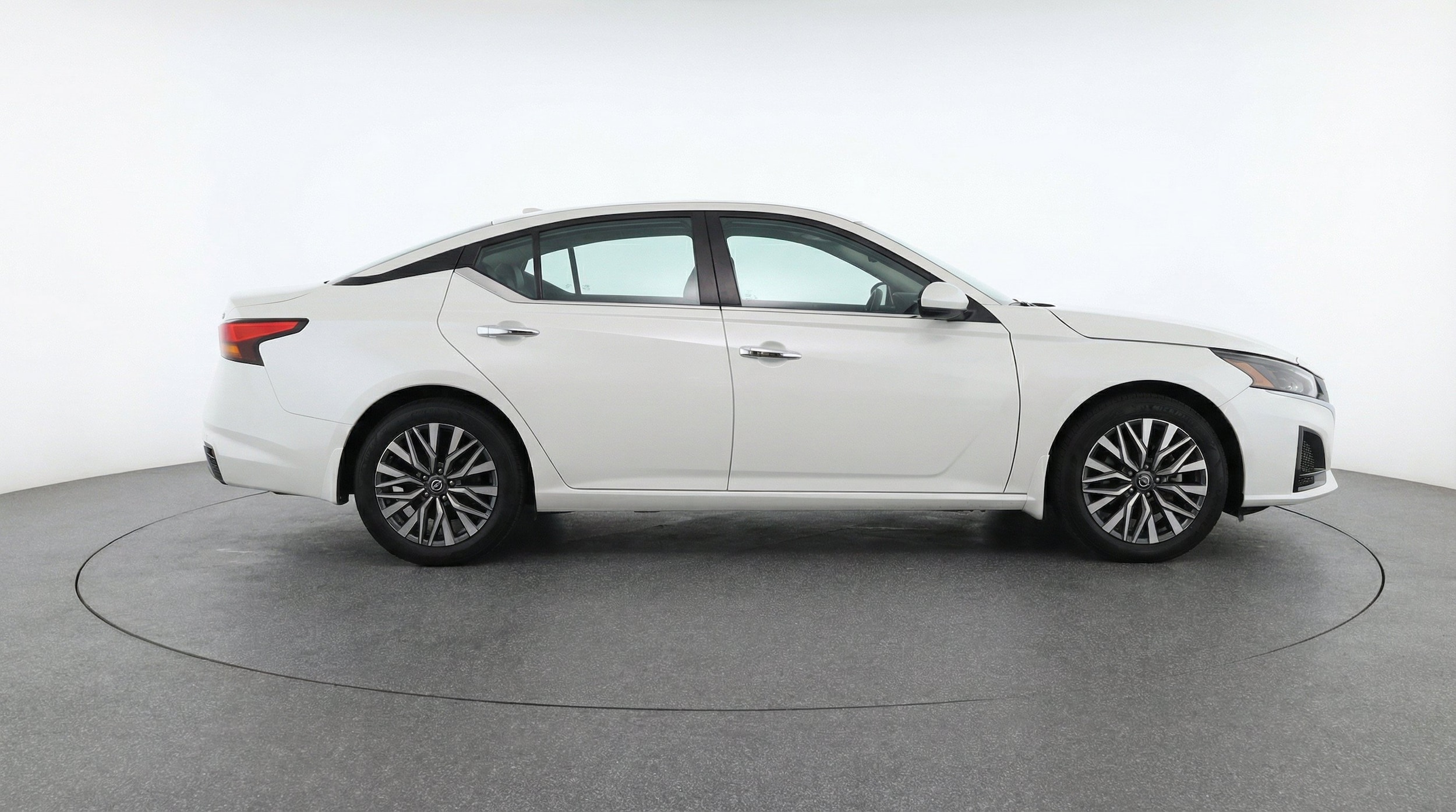 Thumbnail: 2025 Nissan Altima - 11