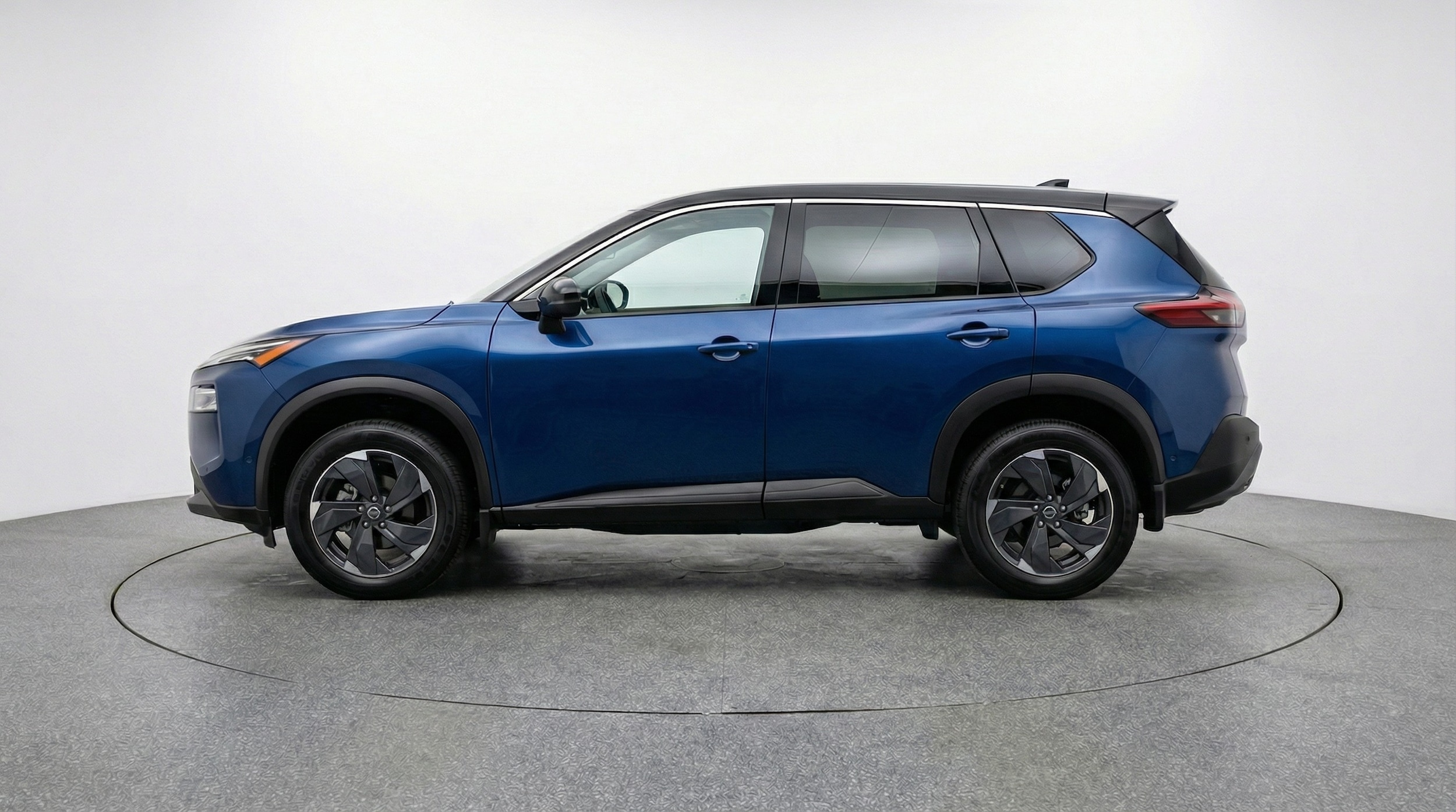 Thumbnail: 2025 Nissan Rogue - 4