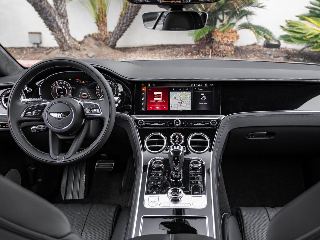 2026 Bentley Continental GT Mulliner - Photo 4