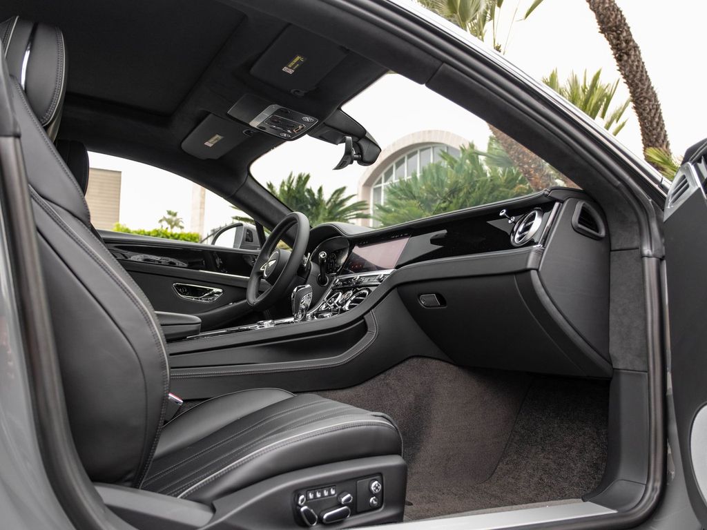 2026 Bentley Continental GT Mulliner - Photo 21