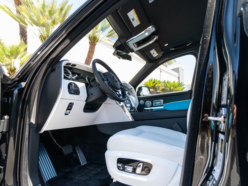 2026 Rolls-Royce Cullinan Base - Photo 22