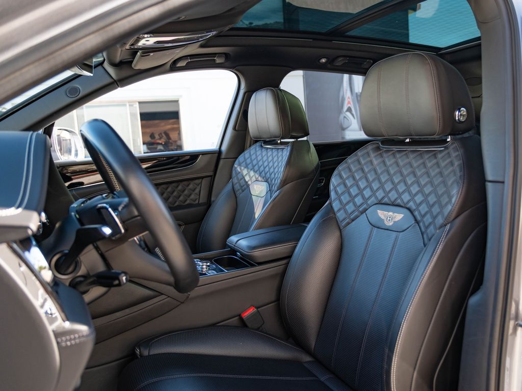 2021 Bentley Bentayga Speed - Photo 17