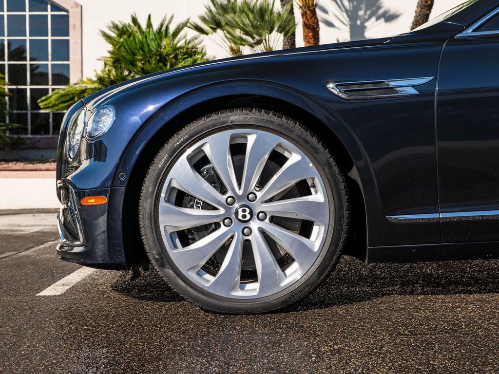 2026 Bentley Flying Spur - Photo 6