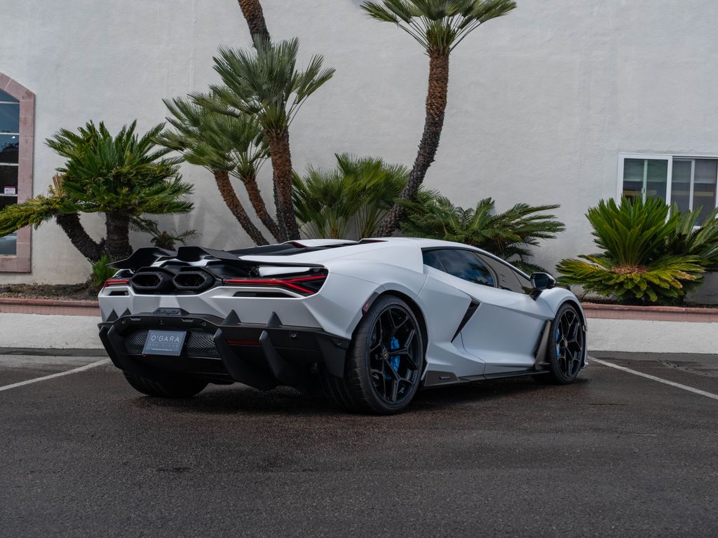 2025 Lamborghini Revuelto Base - Photo 4