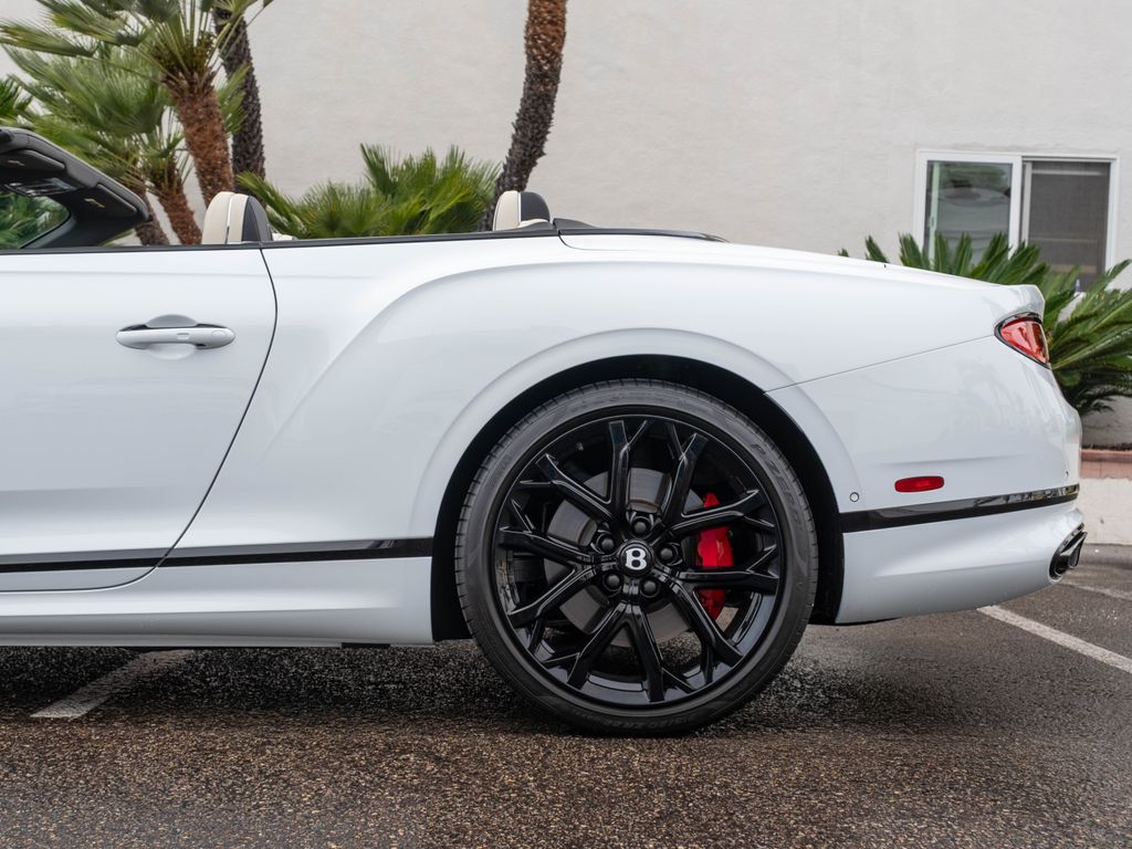 2024 Bentley Continental GTC Speed - Photo 24