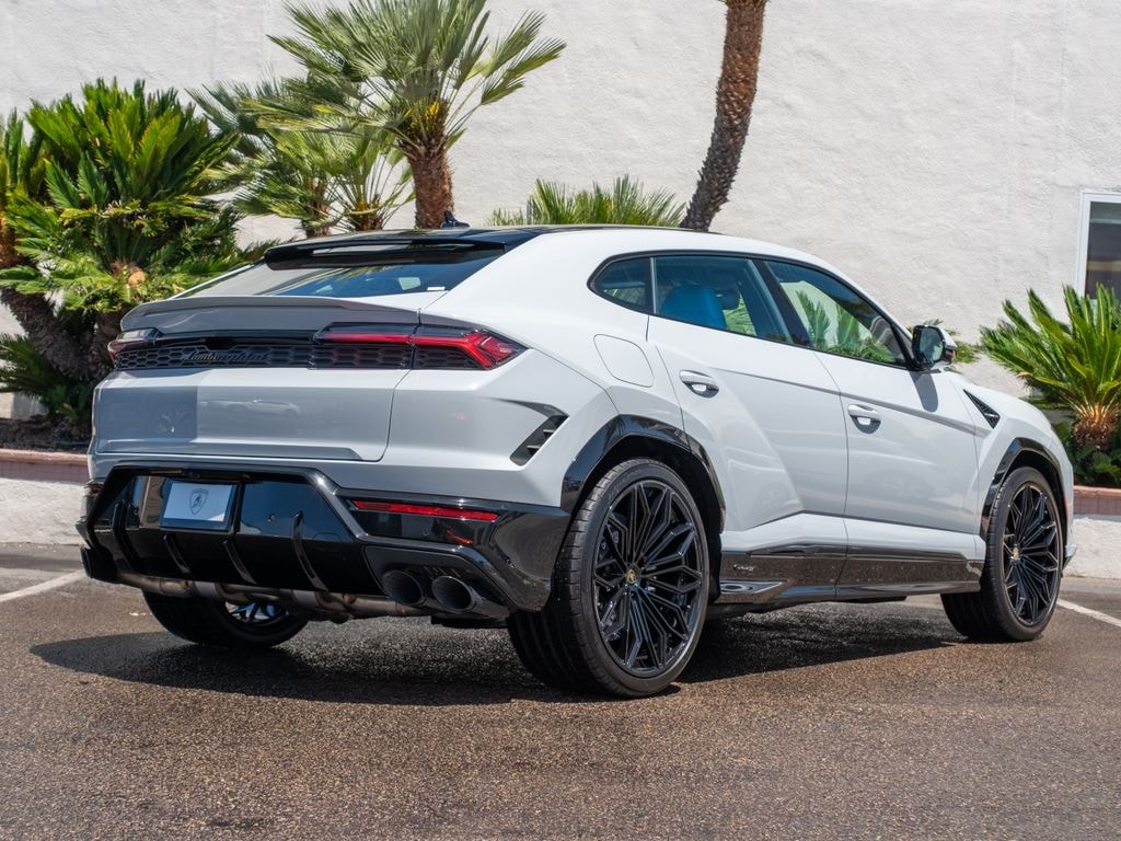 New 2026 Lamborghini Urus SE SUV
