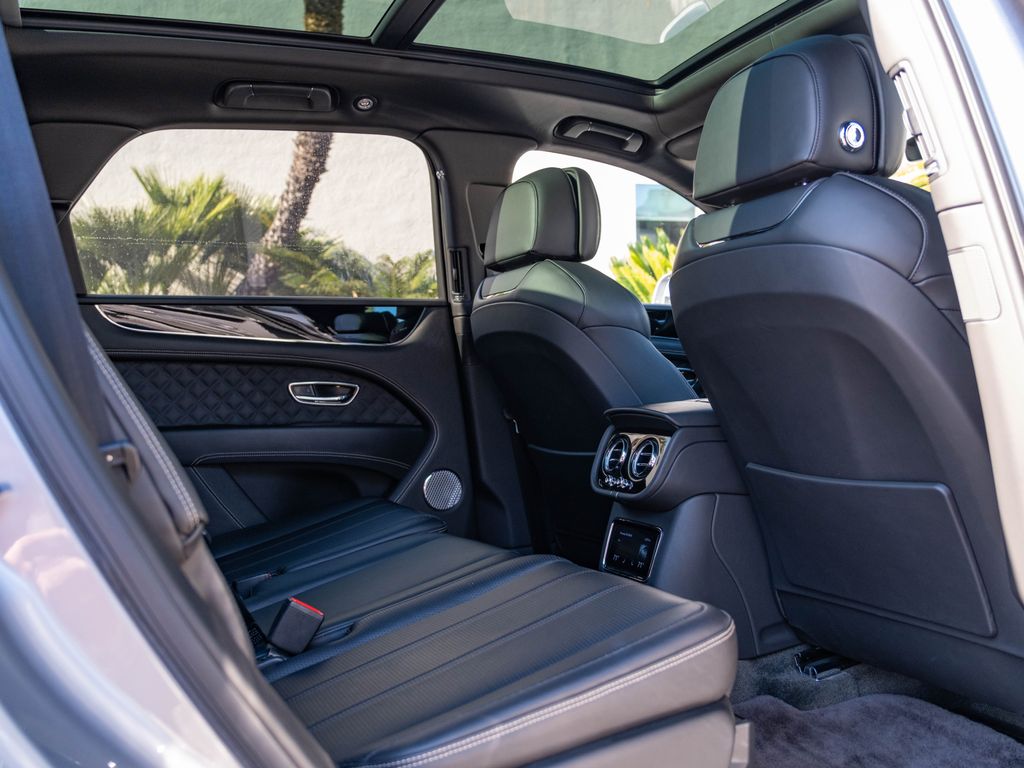 2021 Bentley Bentayga Speed - Photo 21