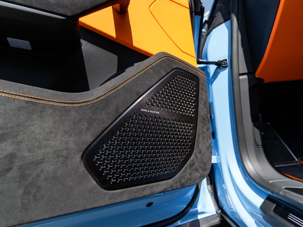 2024 Lamborghini Urus S - Photo 17