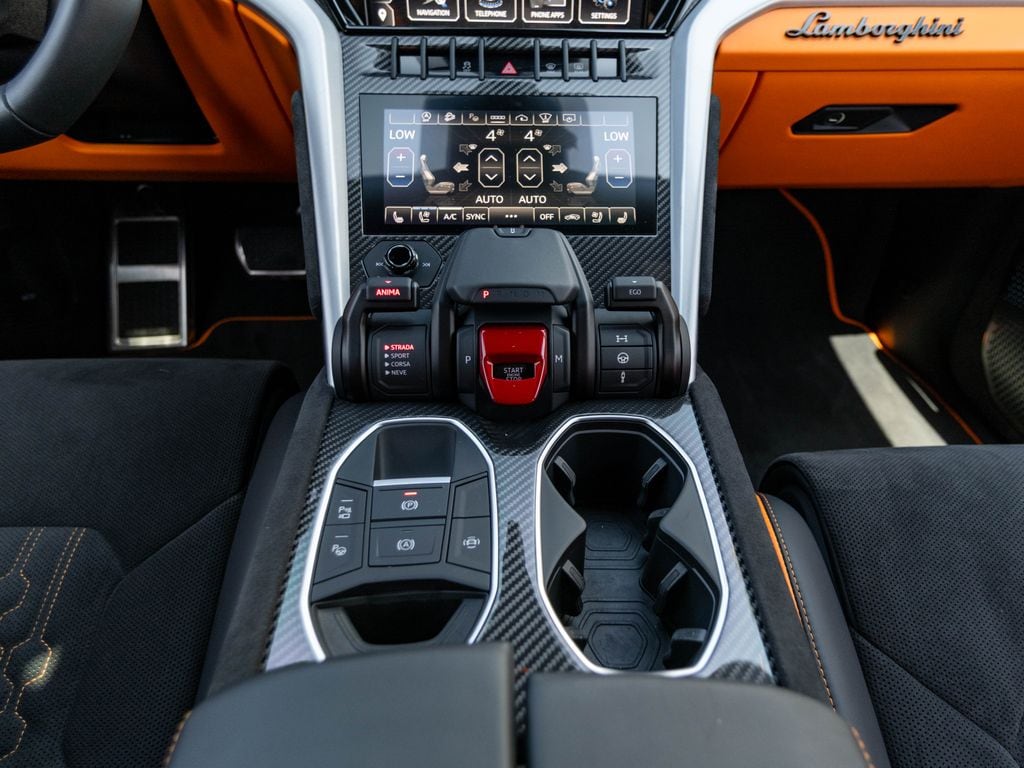 2024 Lamborghini Urus S - Photo 30