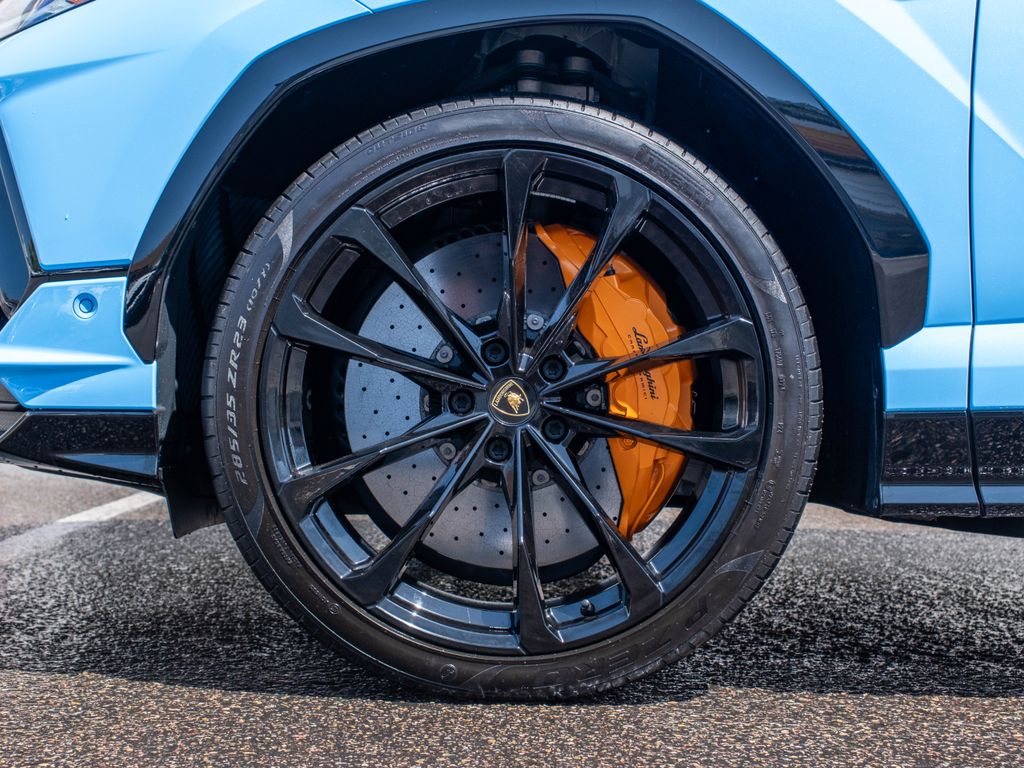 2024 Lamborghini Urus S - Photo 9