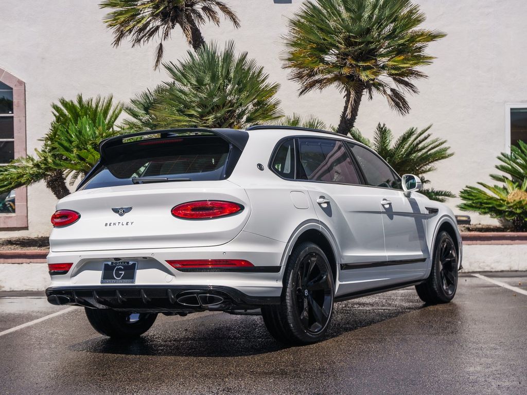 2025 Bentley Bentayga - Photo 31