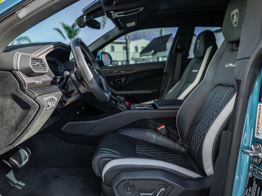 2023 Lamborghini Urus Performante - Photo 22