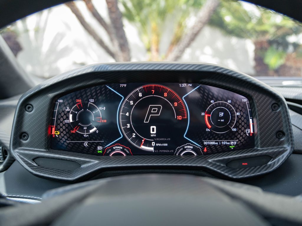 2025 Lamborghini Revuelto Base - Photo 10