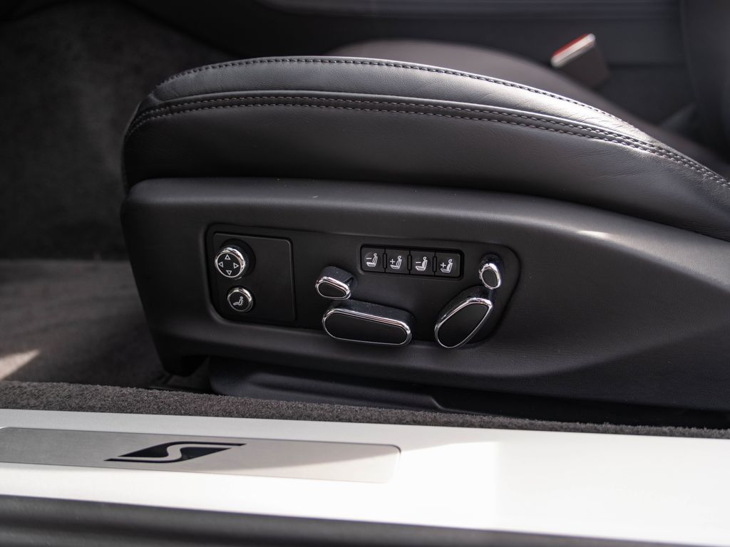 2024 Bentley Continental GTC S - Photo 16