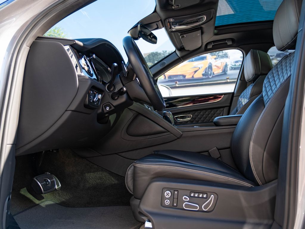 2021 Bentley Bentayga Speed - Photo 15