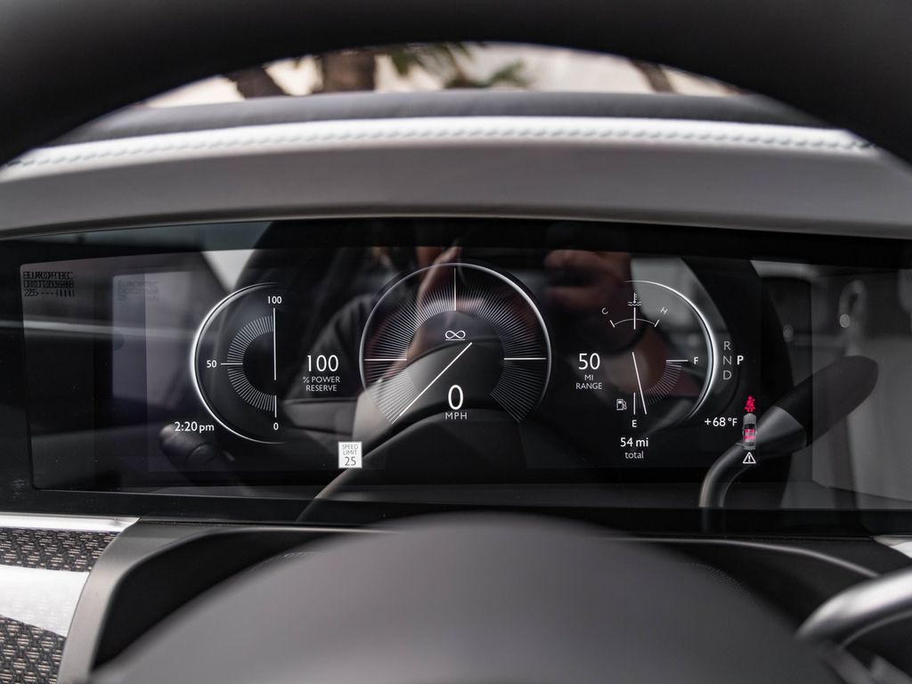 2026 Rolls-Royce Ghost Black Badge - Photo 15