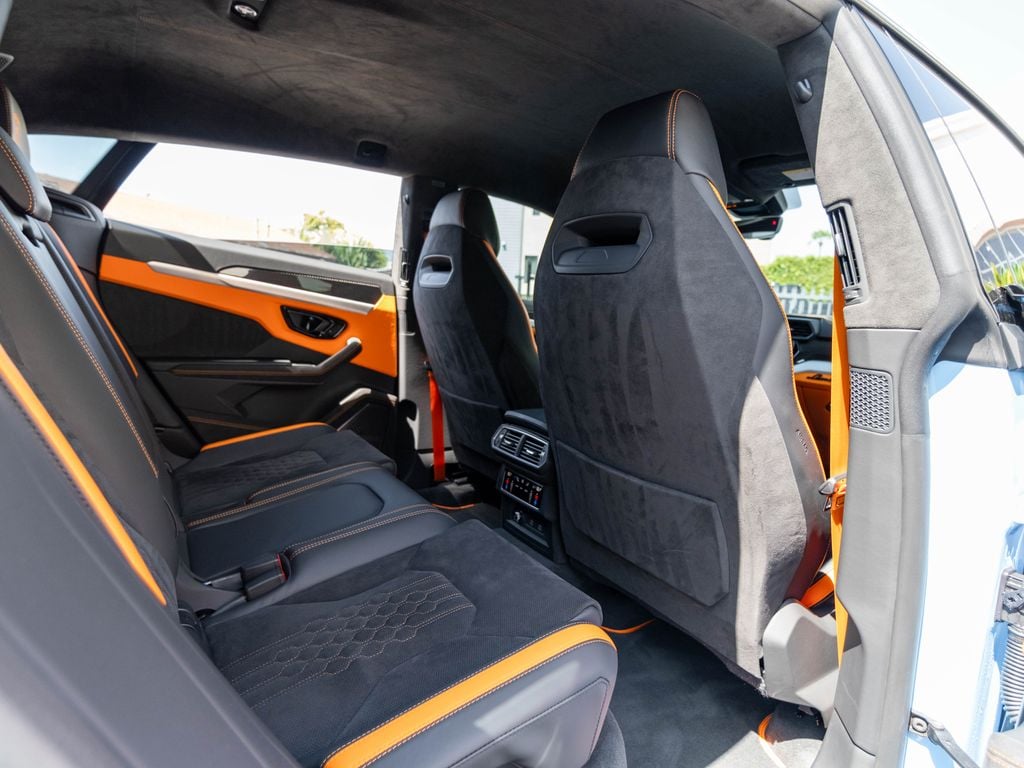 2024 Lamborghini Urus S - Photo 24