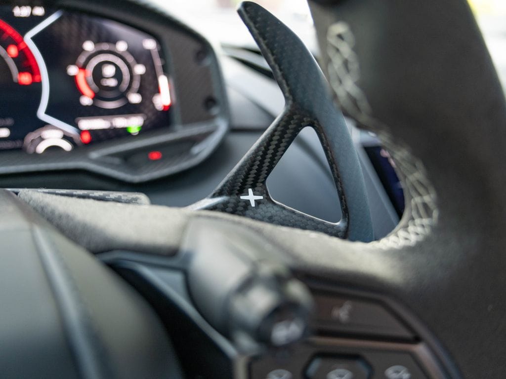 2025 Lamborghini Revuelto Base - Photo 13