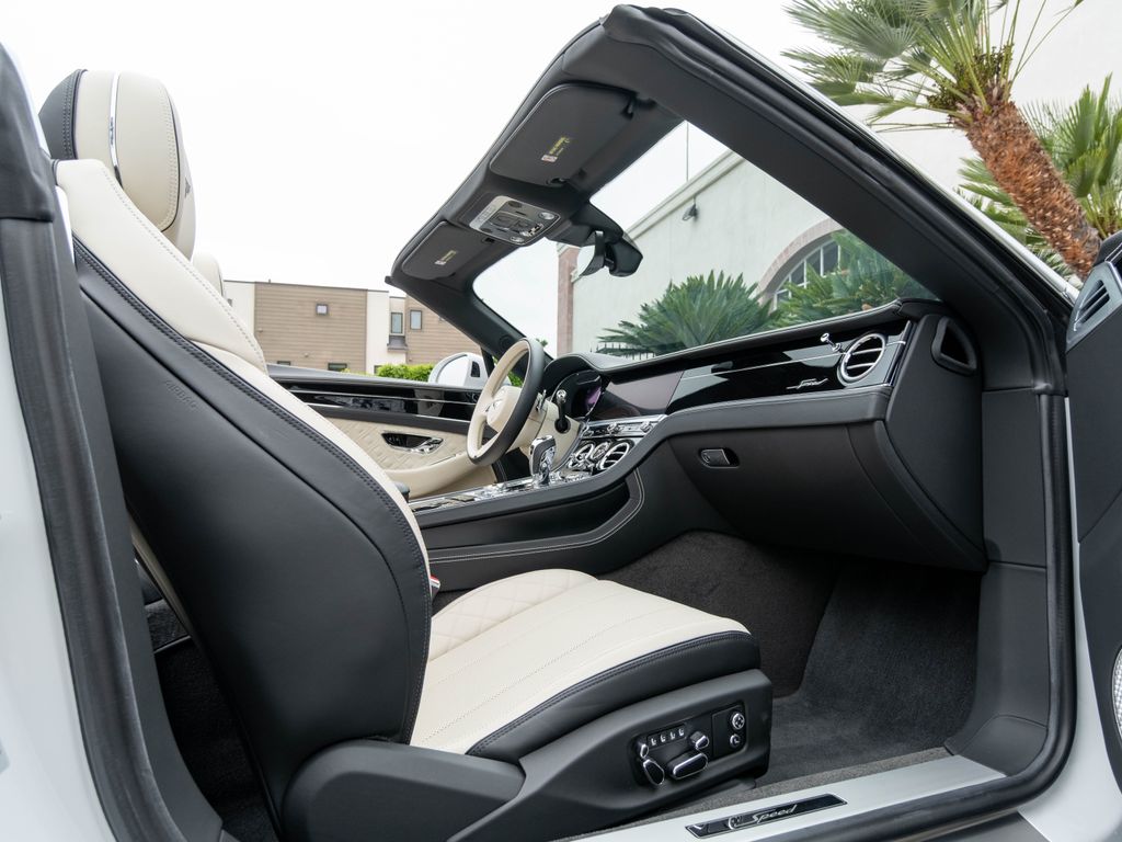 2024 Bentley Continental GTC Speed - Photo 17
