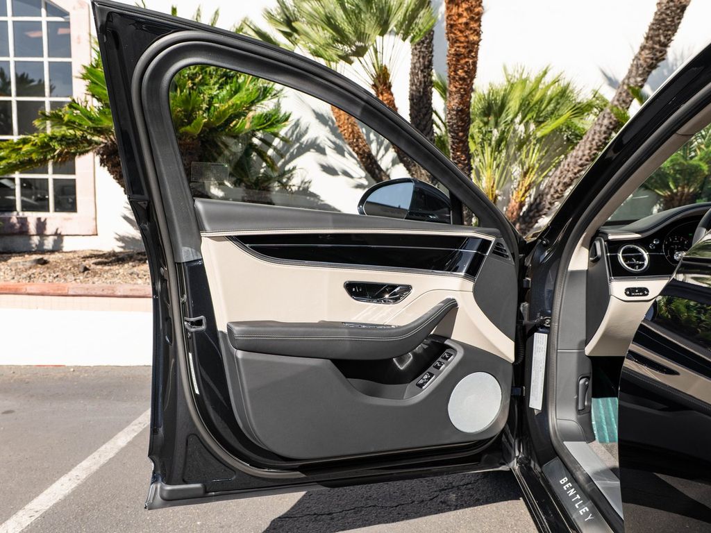 2026 Bentley Flying Spur - Photo 25
