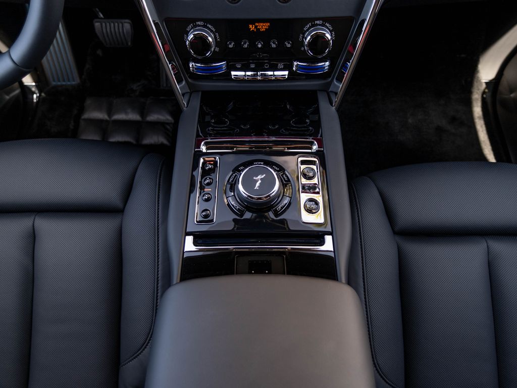 2026 Rolls-Royce Cullinan Base - Photo 39