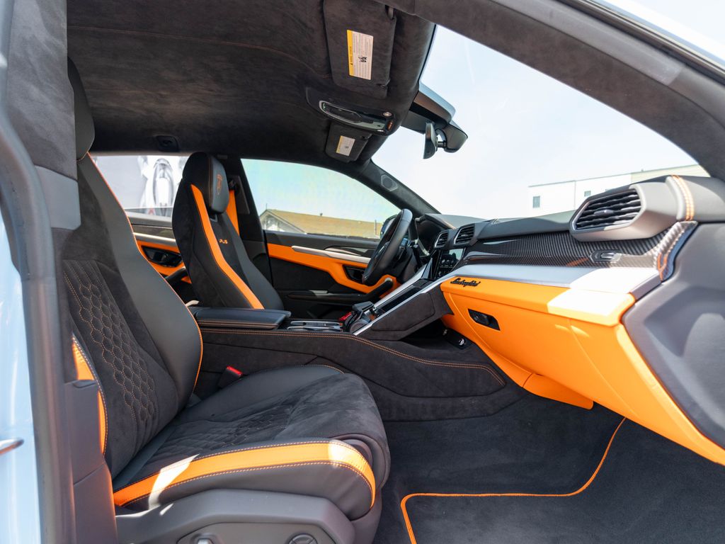 2024 Lamborghini Urus S - Photo 8