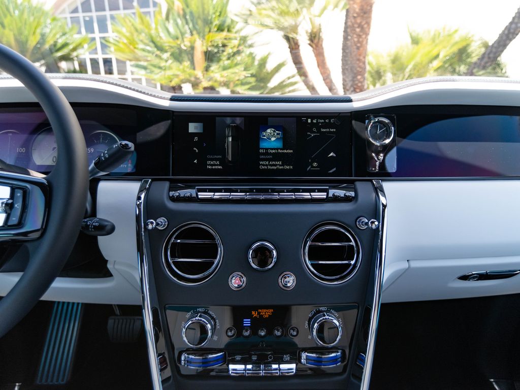 2026 Rolls-Royce Cullinan Base - Photo 35
