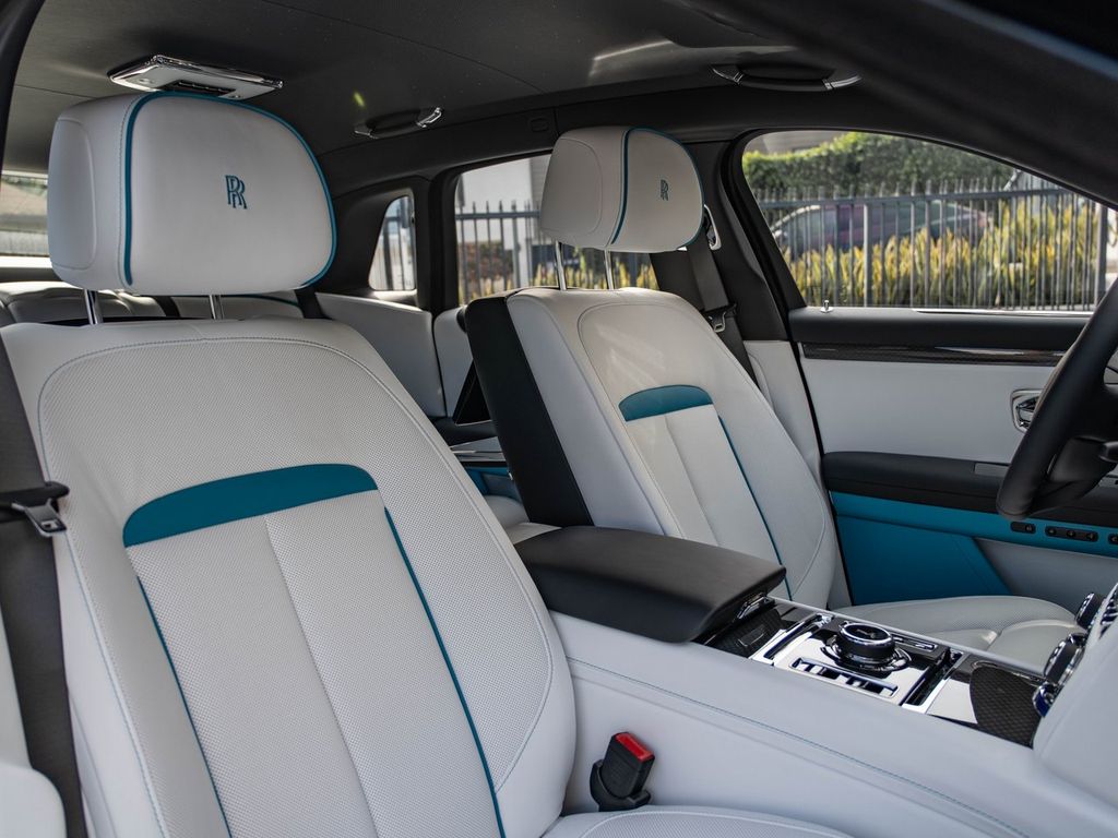 2026 Rolls-Royce Ghost Black Badge - Photo 40