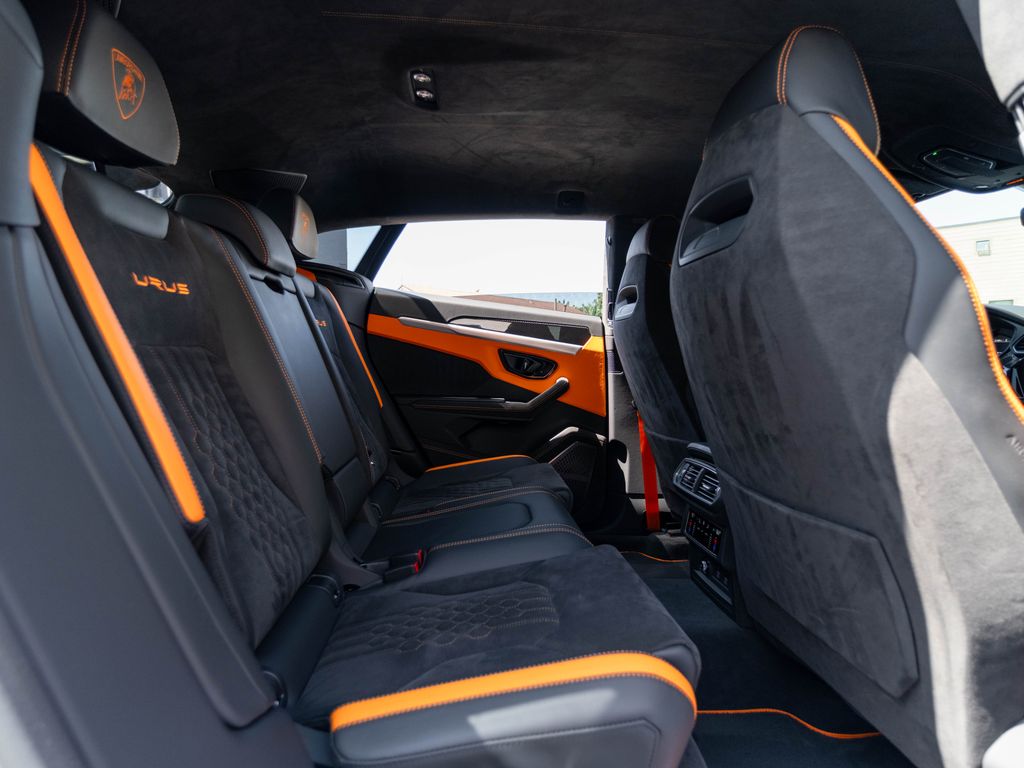 2024 Lamborghini Urus S - Photo 25